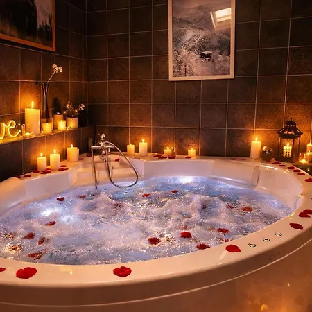 Appartement Le Romantique, Spa, écran Cinéma, Lit King Size, Day Use, 10 Min Centre