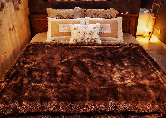 Appartement Le Romantique, Spa, écran Cinéma, Lit King Size, Day Use, 10 Min Centre Amiens